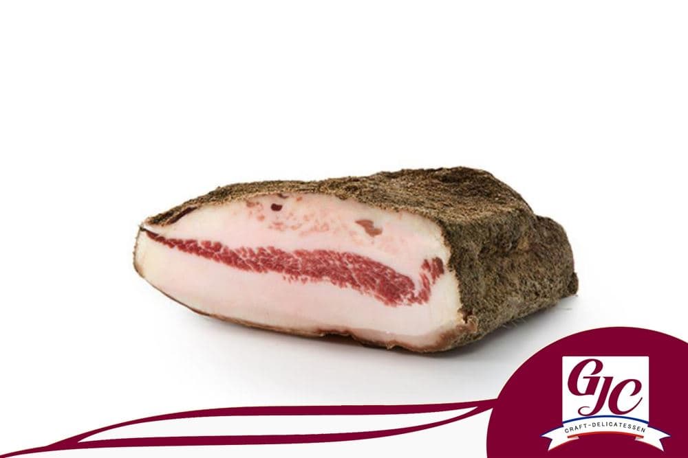 Guanciale (gorge de porc séchée)